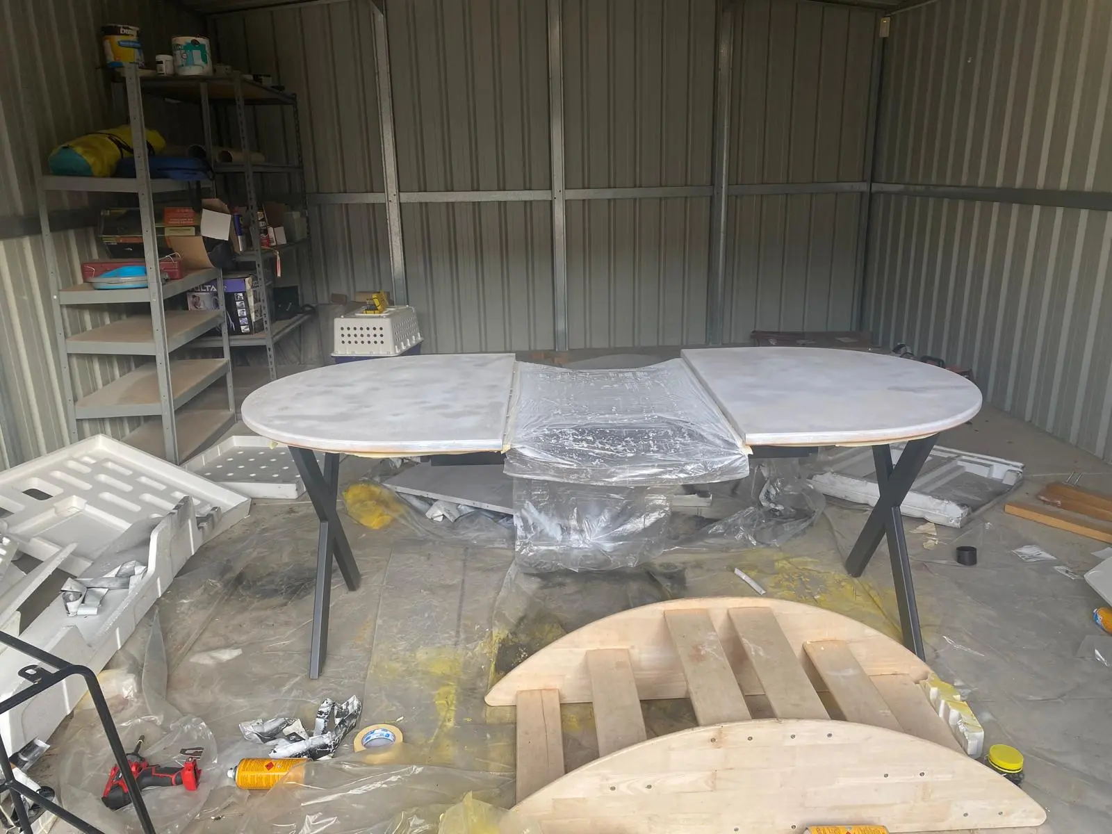 בלוג 31: אימפריית ה-Shed (או: איך הפכתי מצופה ביוטיוב לשיפוצניק בהכחשה)